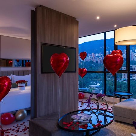 Hotel York Luxury Suites Medellin By Preferred Exteriér fotografie A bedroom at the hotel
