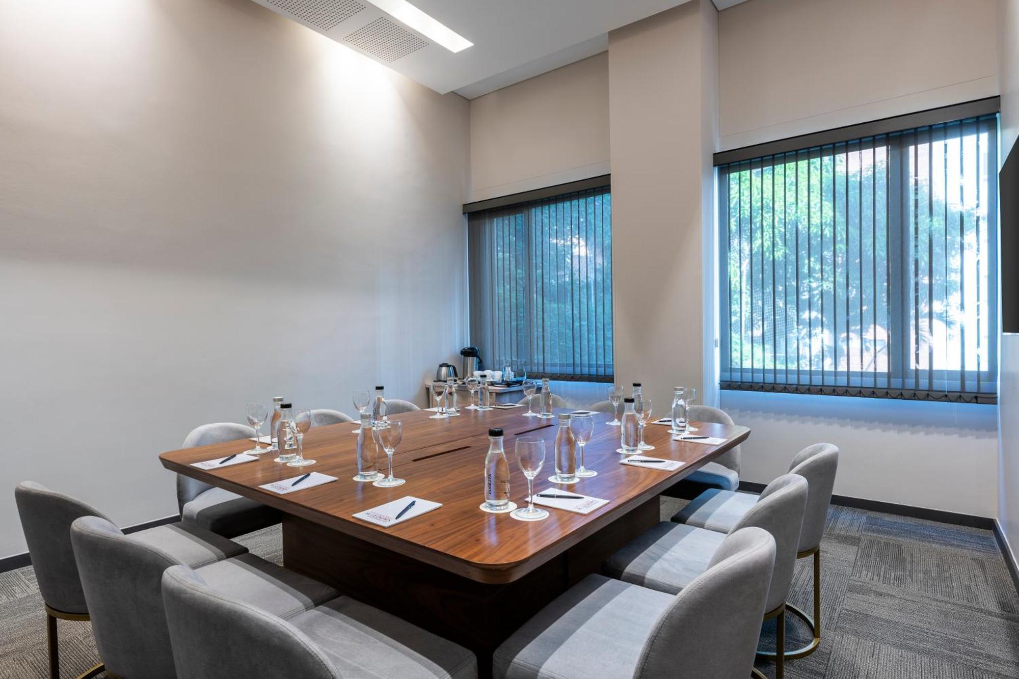 Hotel York Luxury Suites Medellin By Preferred Exteriér fotografie Meeting room at the National Press Club