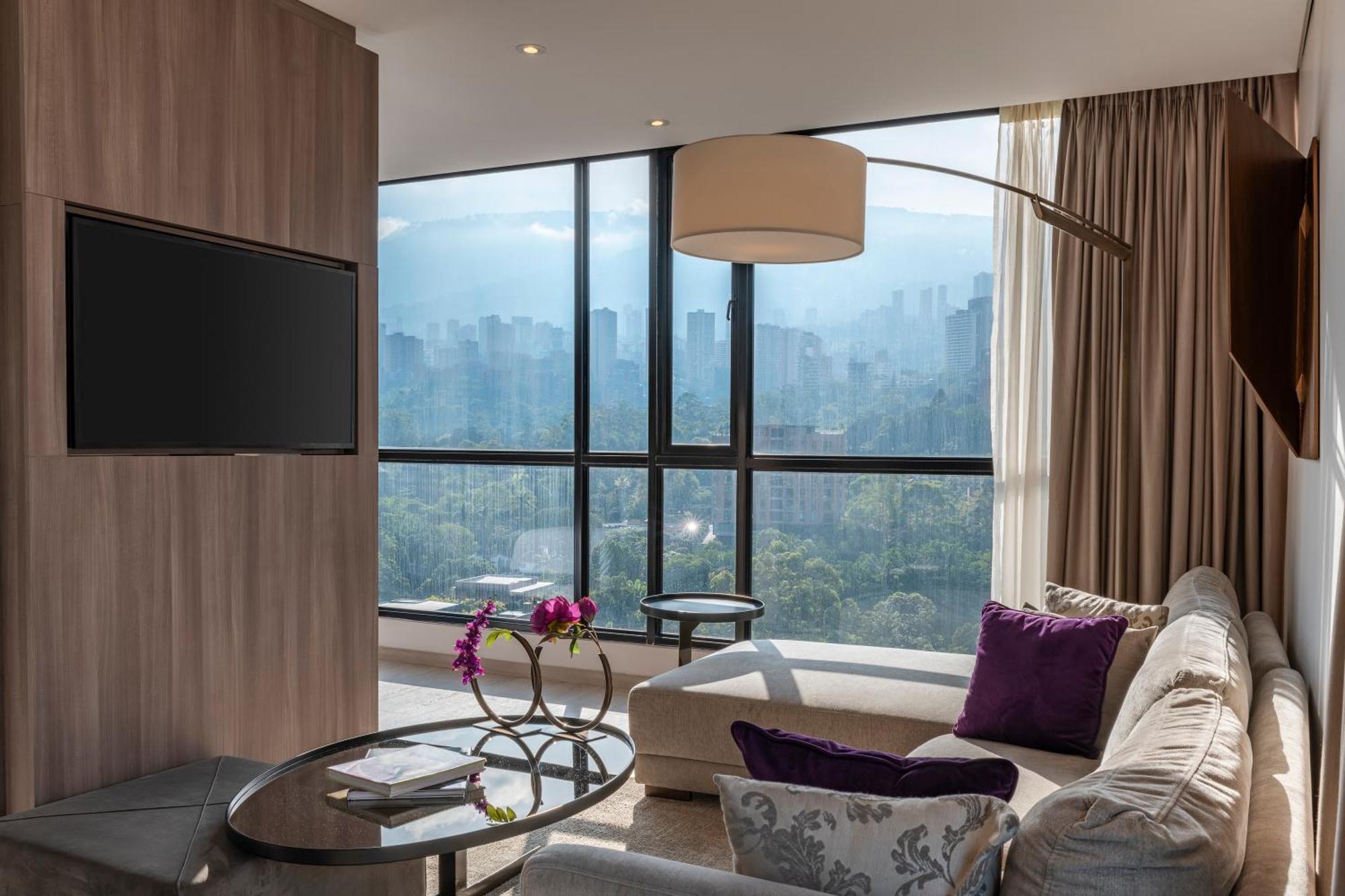 Hotel York Luxury Suites Medellin By Preferred Exteriér fotografie A suite at the hotel